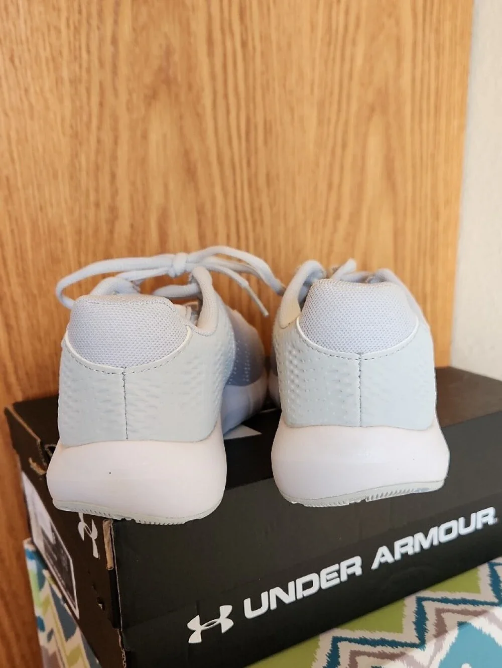 Under Armour Women's Light Gray Athletic Lace-Up Trainers